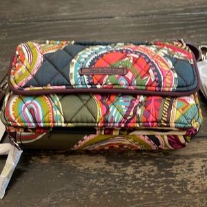 Vera Bradley RFID all in one Crossbody.  New.  Never Used.